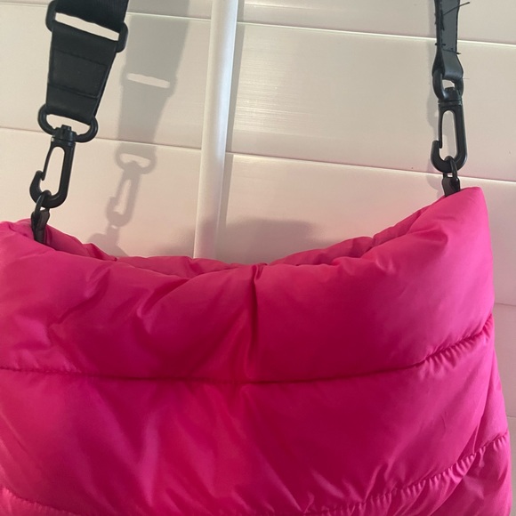 Nordstrom brand hot pink puffy nylon crossover bag purse adjustable strap nwot - Picture 2 of 6